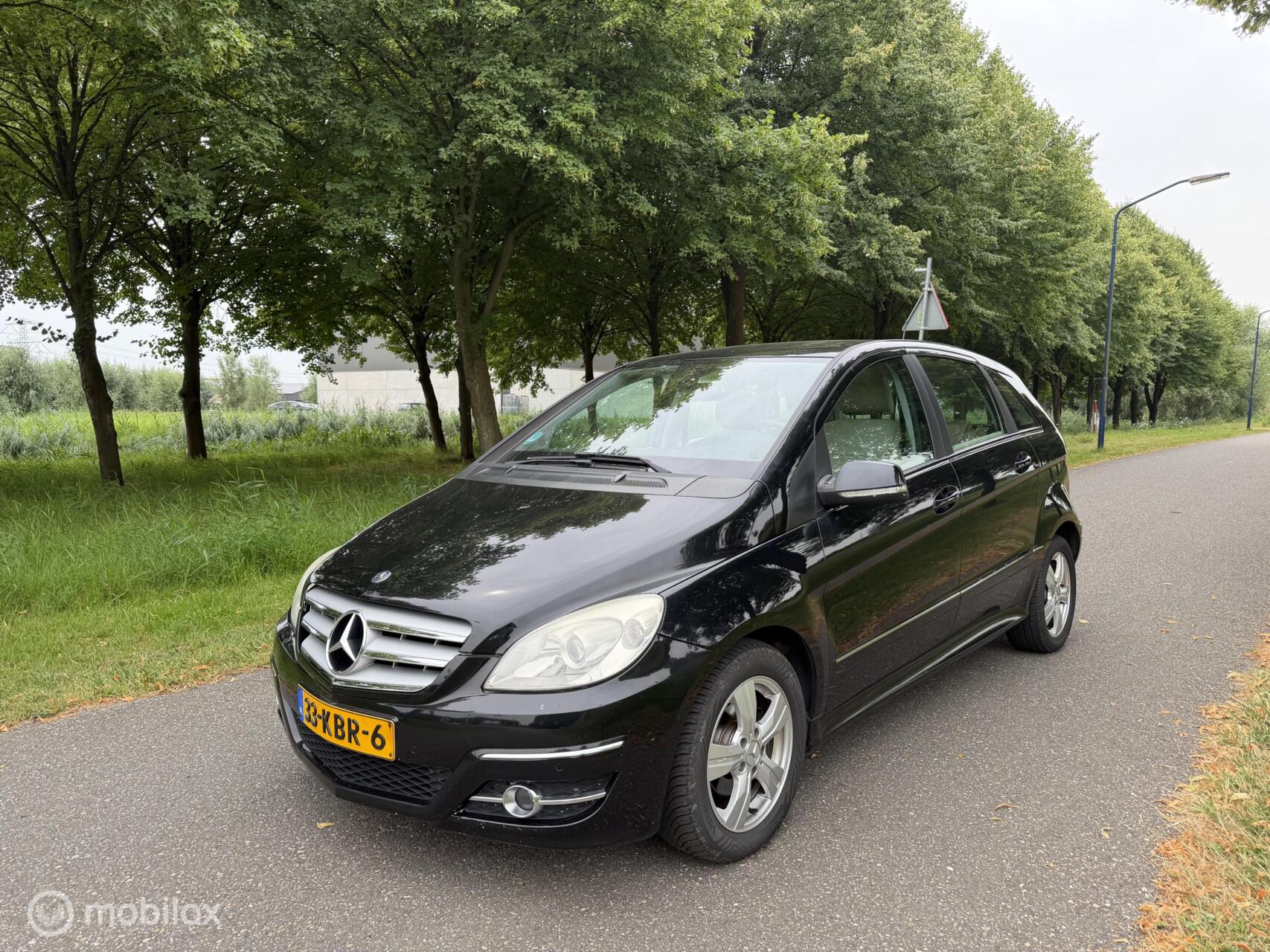 Mercedes-Benz B 180 180*AUTOMAAT*PANODAK*CRUISE*NAVI*AIRCO*NAP 2009 - voorkant