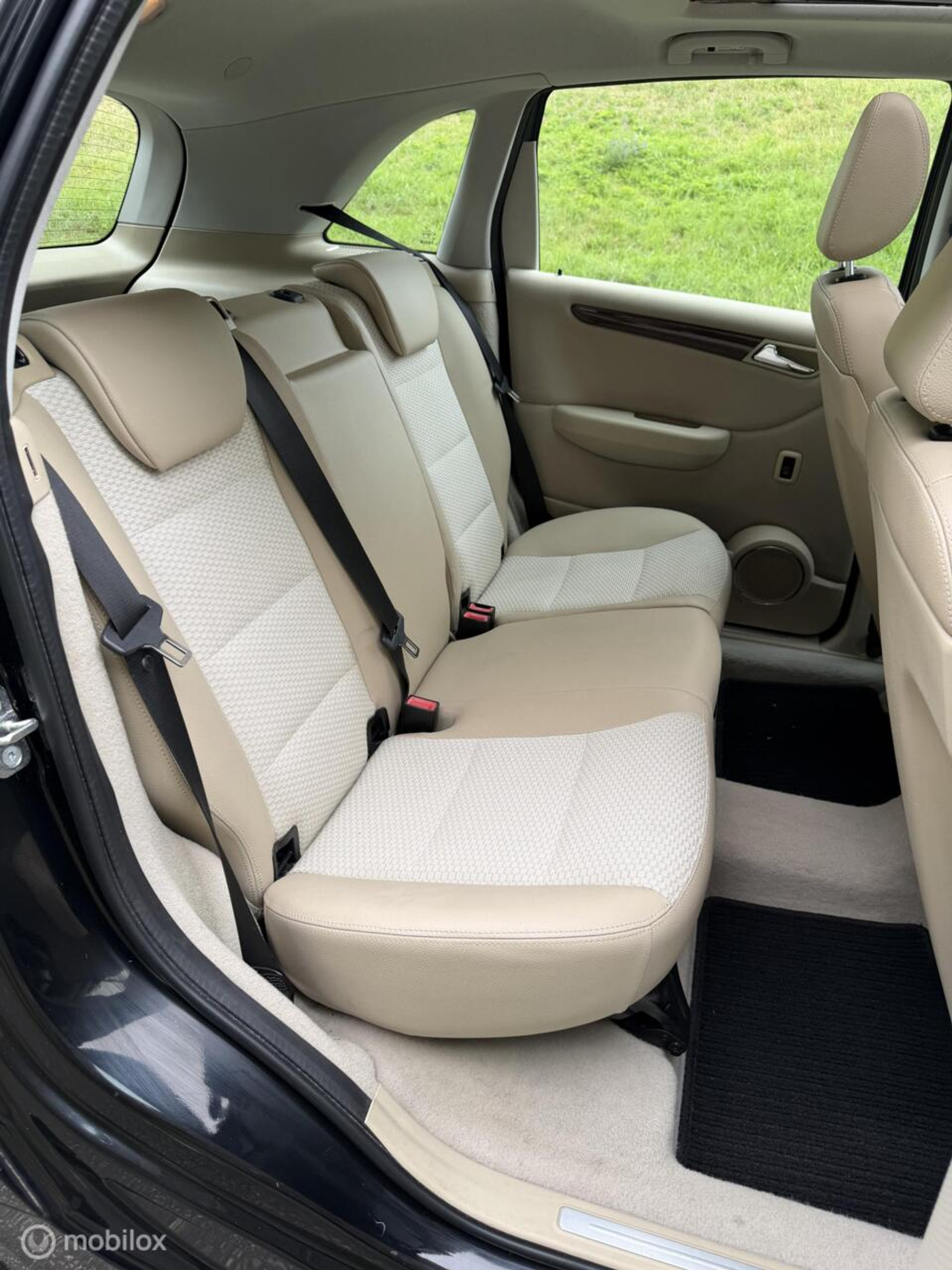 Foto van Mercedes-Benz B 180