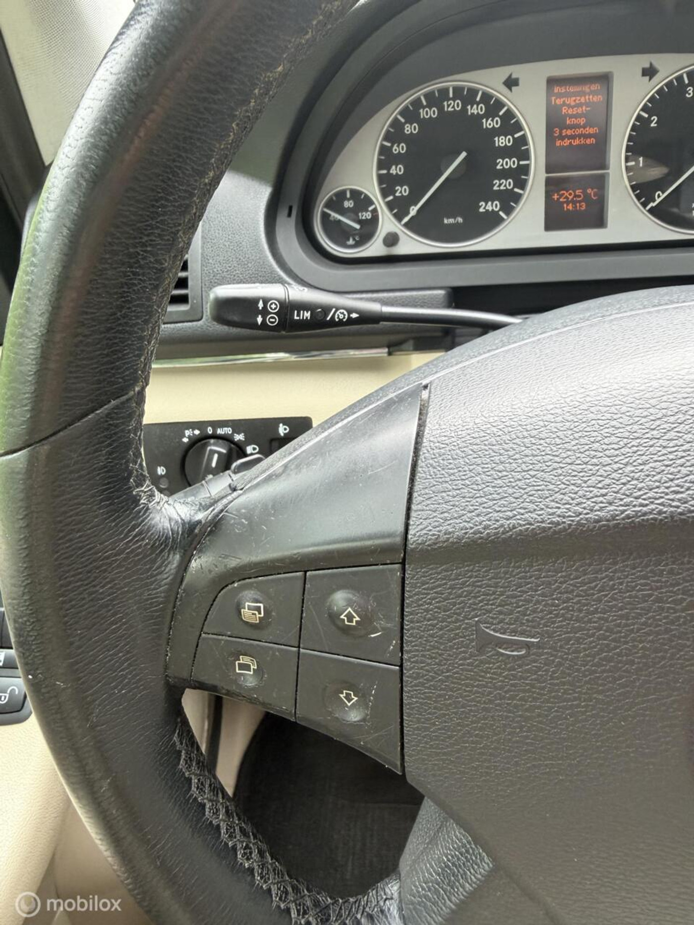 Foto van Mercedes-Benz B 180