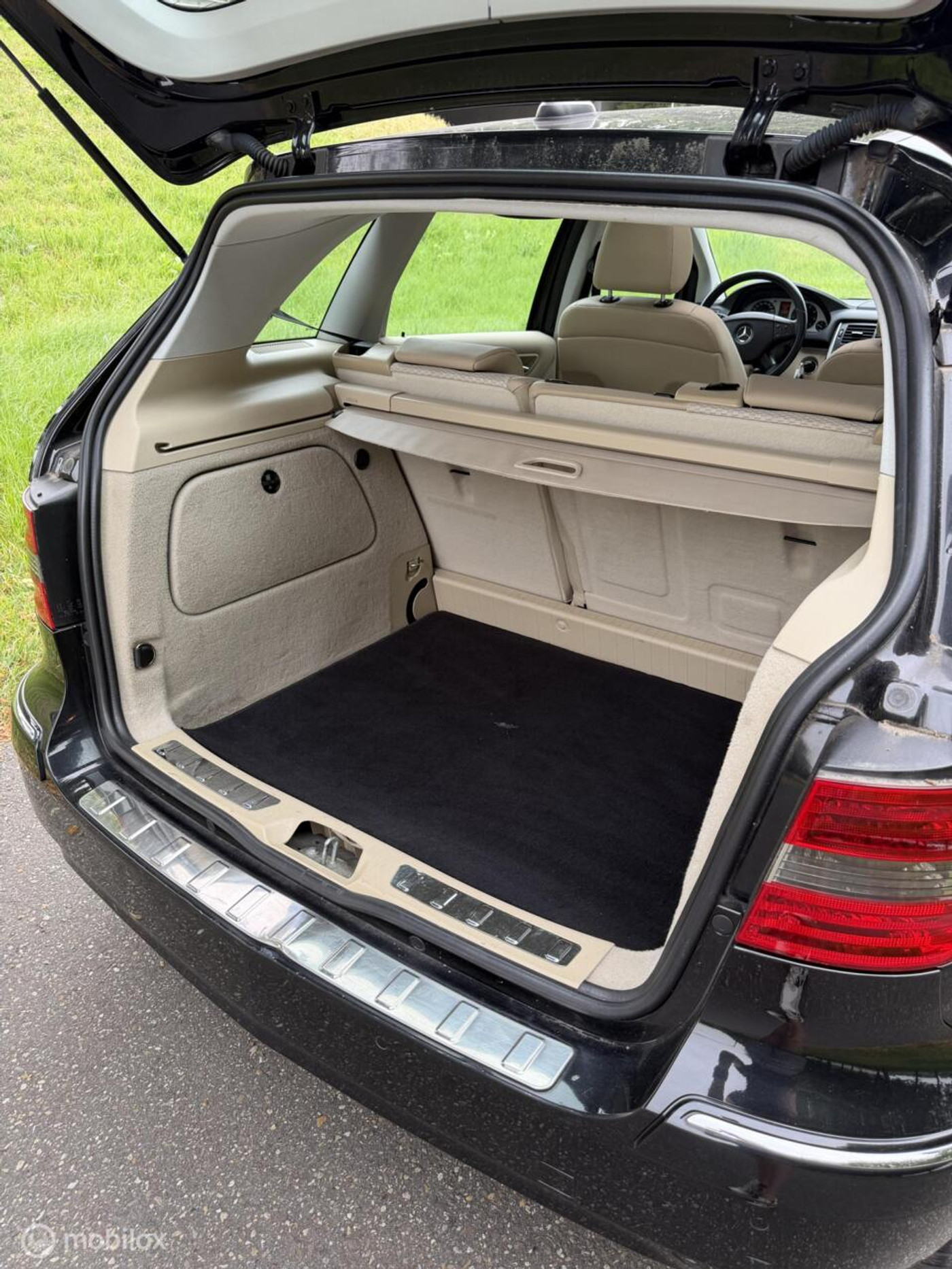Foto van Mercedes-Benz B 180