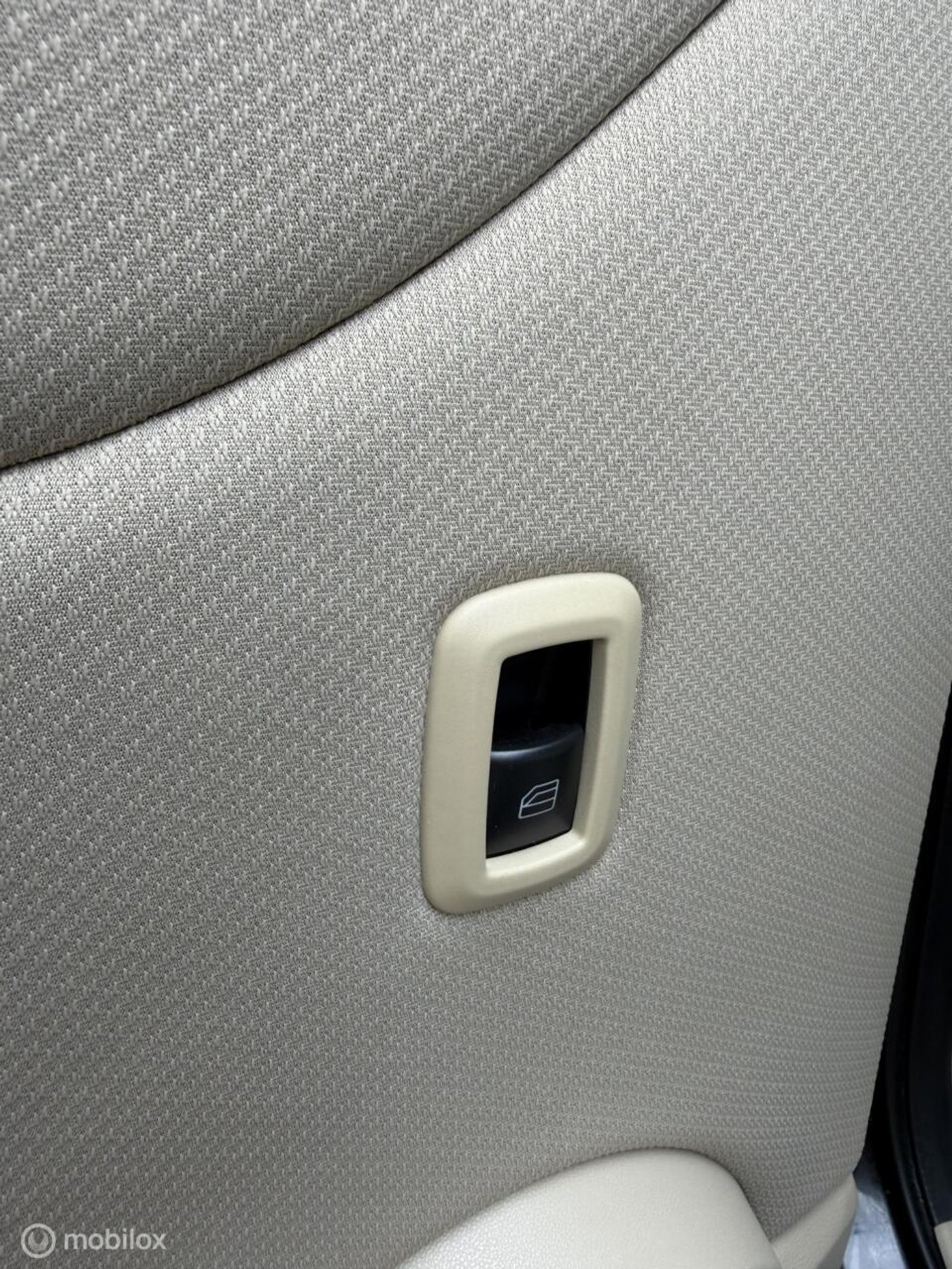 Foto van Mercedes-Benz B 180