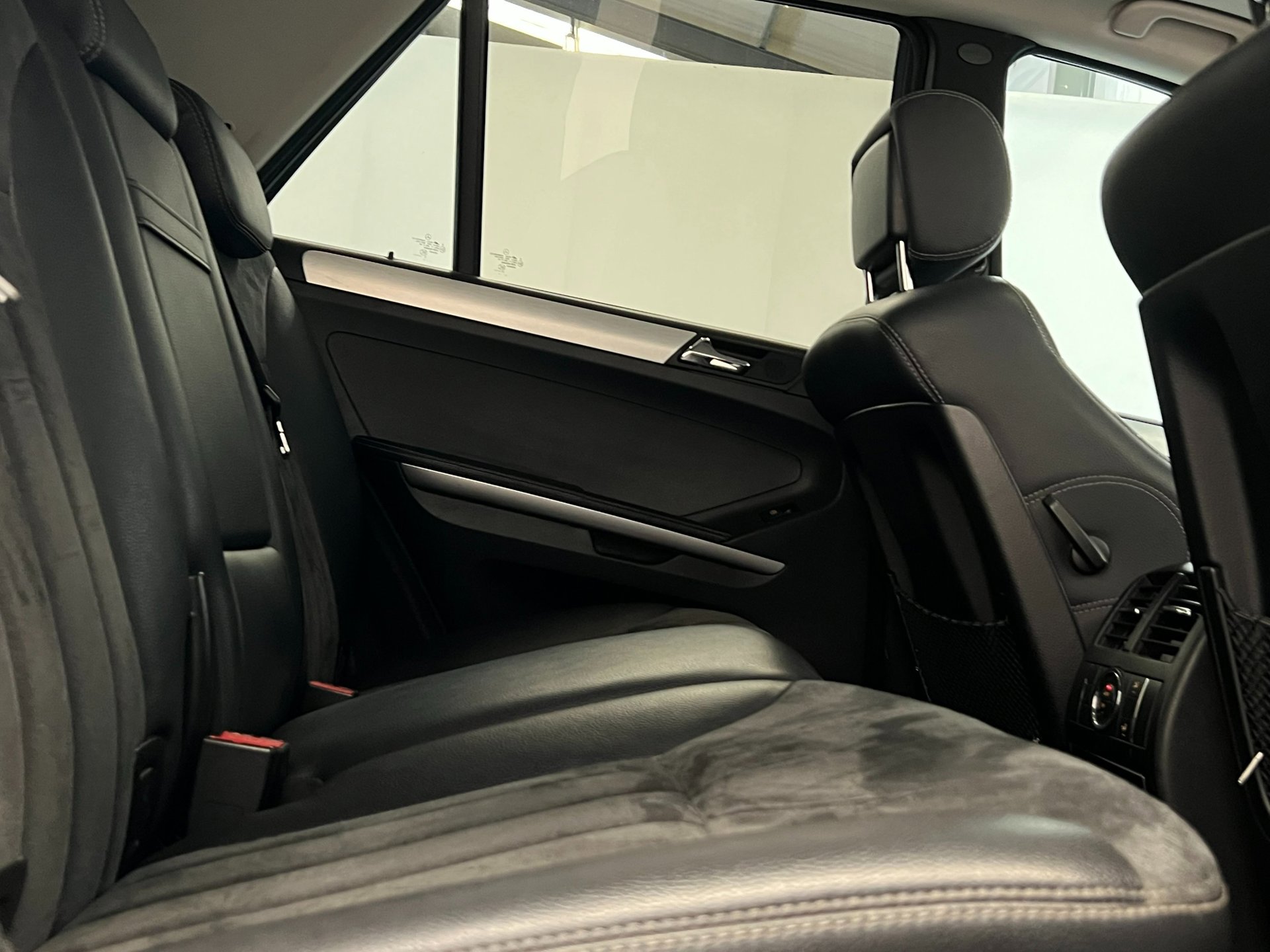 Foto van Mercedes-Benz ML 350