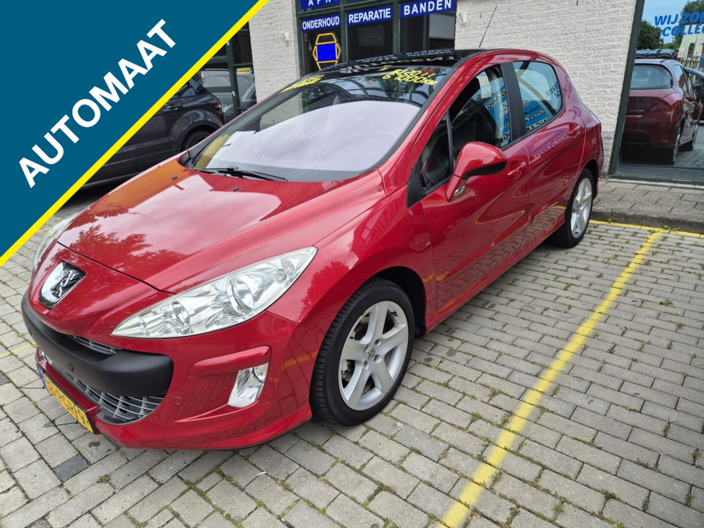 Peugeot 308 1.6 THP Signature 2011 - voorkant