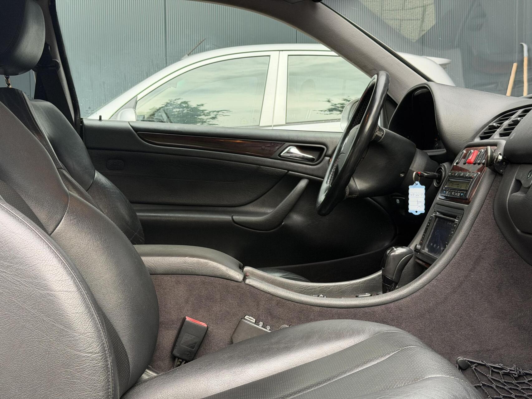 Foto van Mercedes-Benz CLK 320
