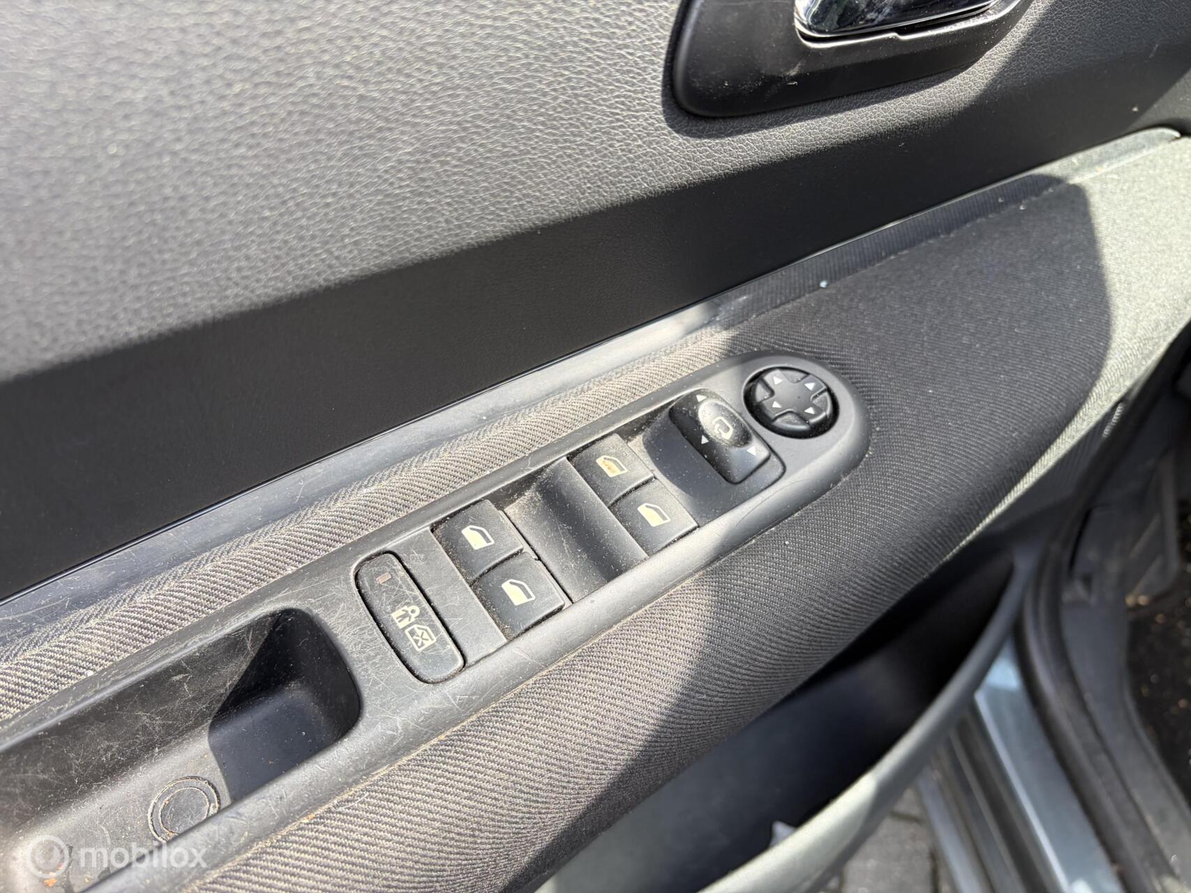 Foto van Peugeot 5008