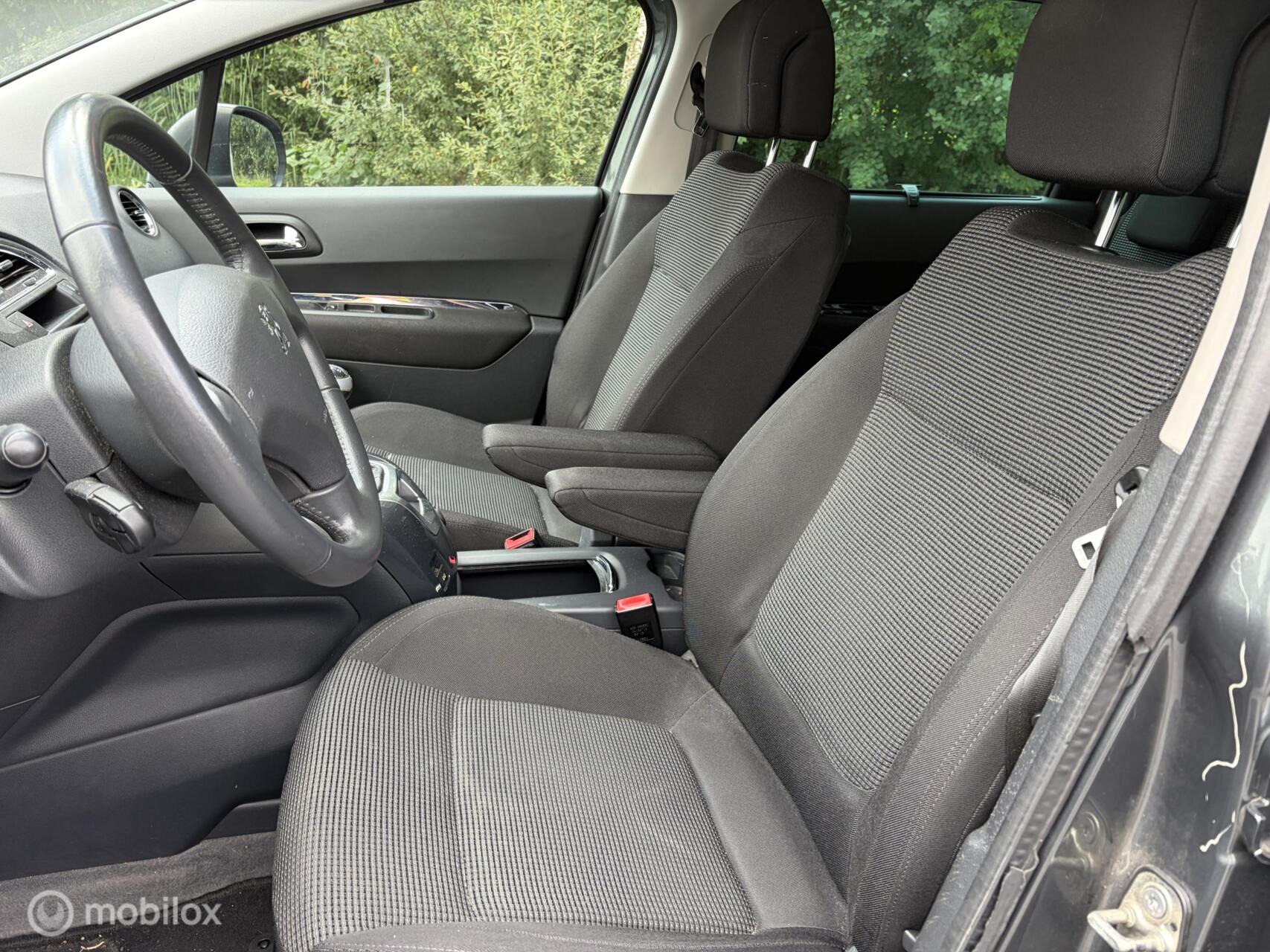 Foto van Peugeot 5008