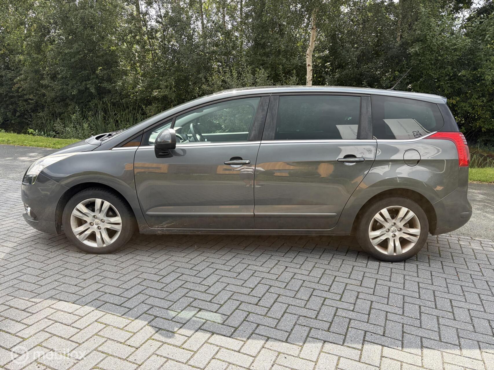 Foto van Peugeot 5008