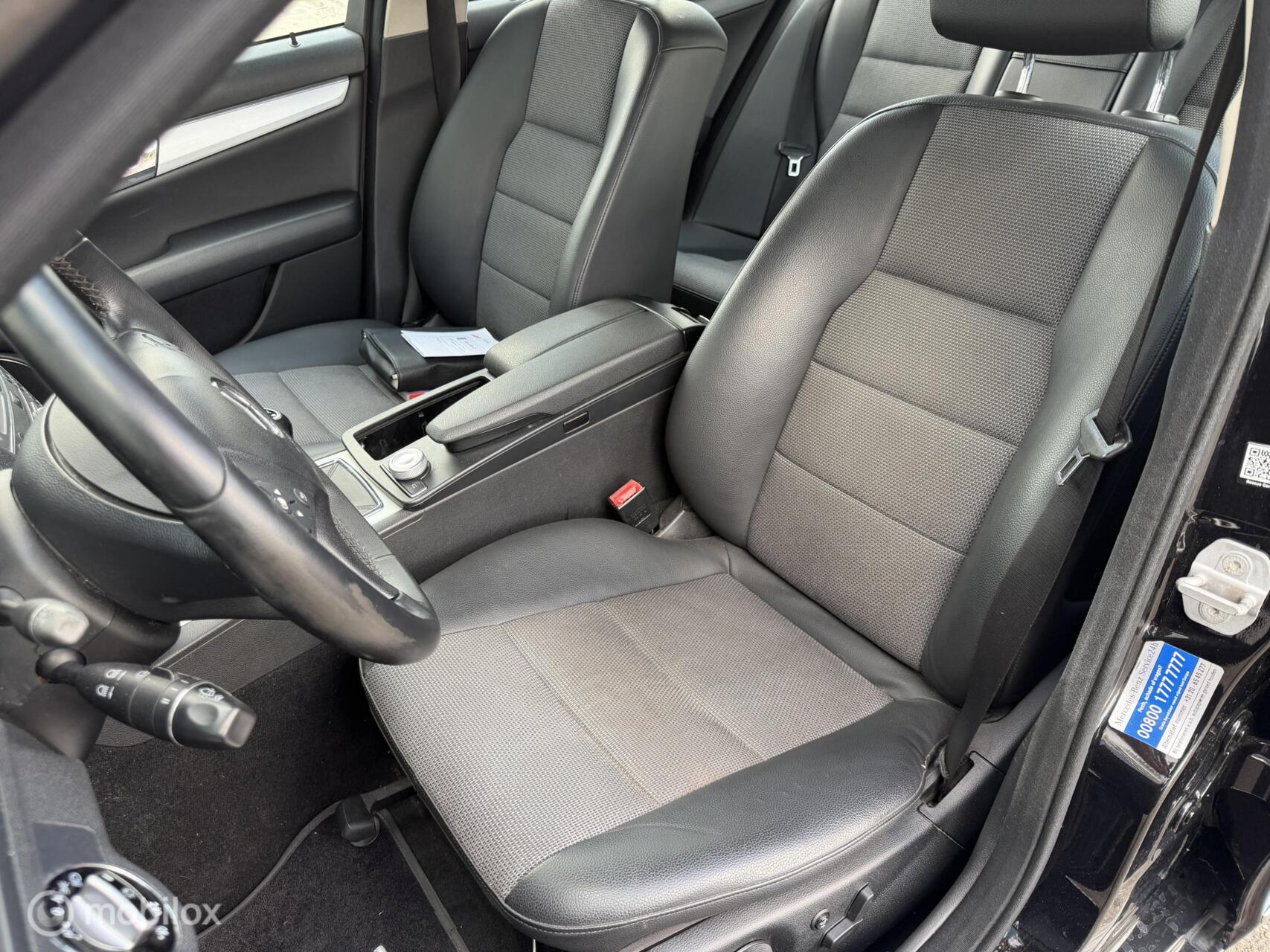 Foto van Mercedes-Benz C 180 Kompressor