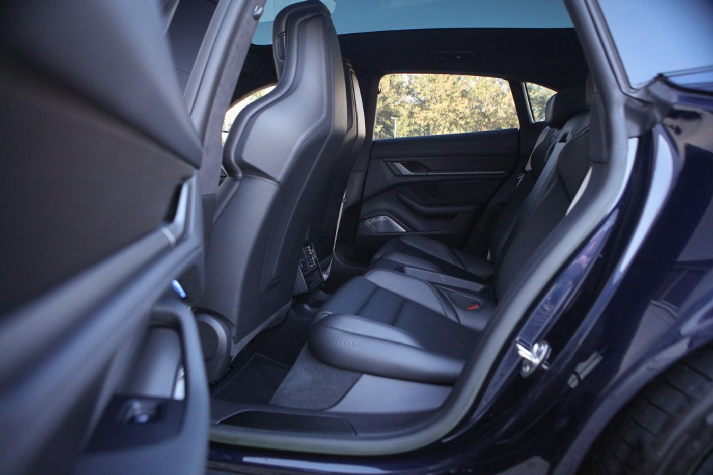 Foto van Porsche Taycan Sport Turismo