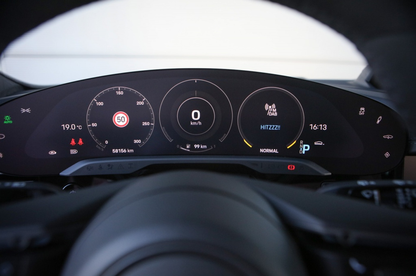 Foto van Porsche Taycan Sport Turismo
