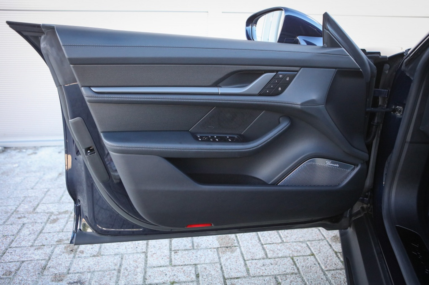 Foto van Porsche Taycan Sport Turismo