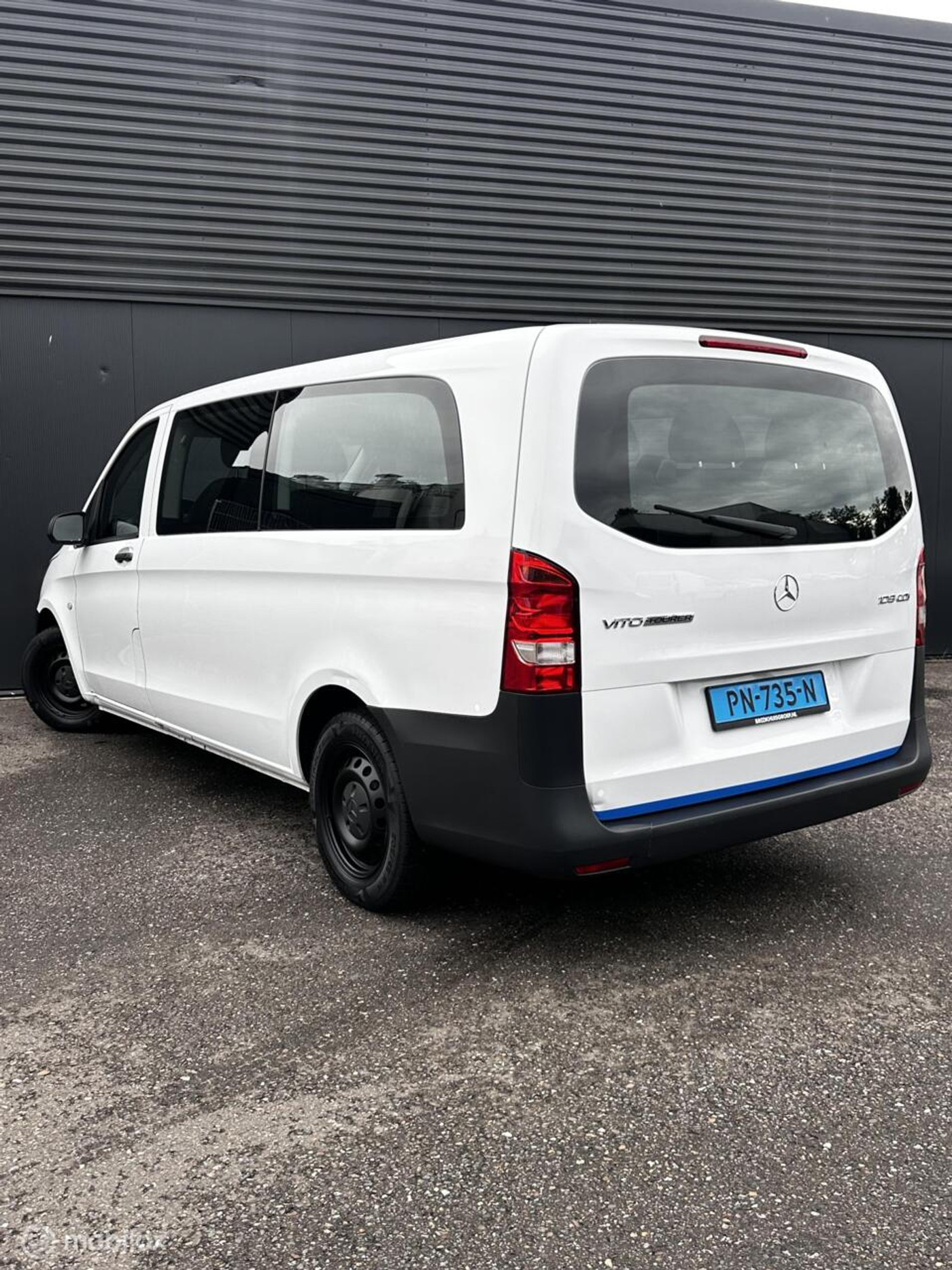 Foto van Mercedes-Benz Vito Tourer