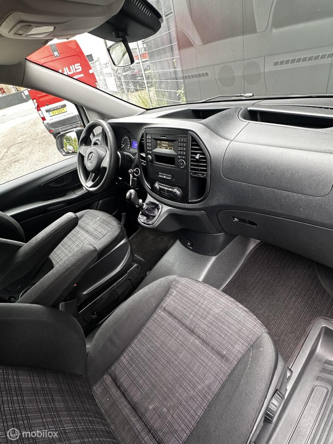 Foto van Mercedes-Benz Vito Tourer