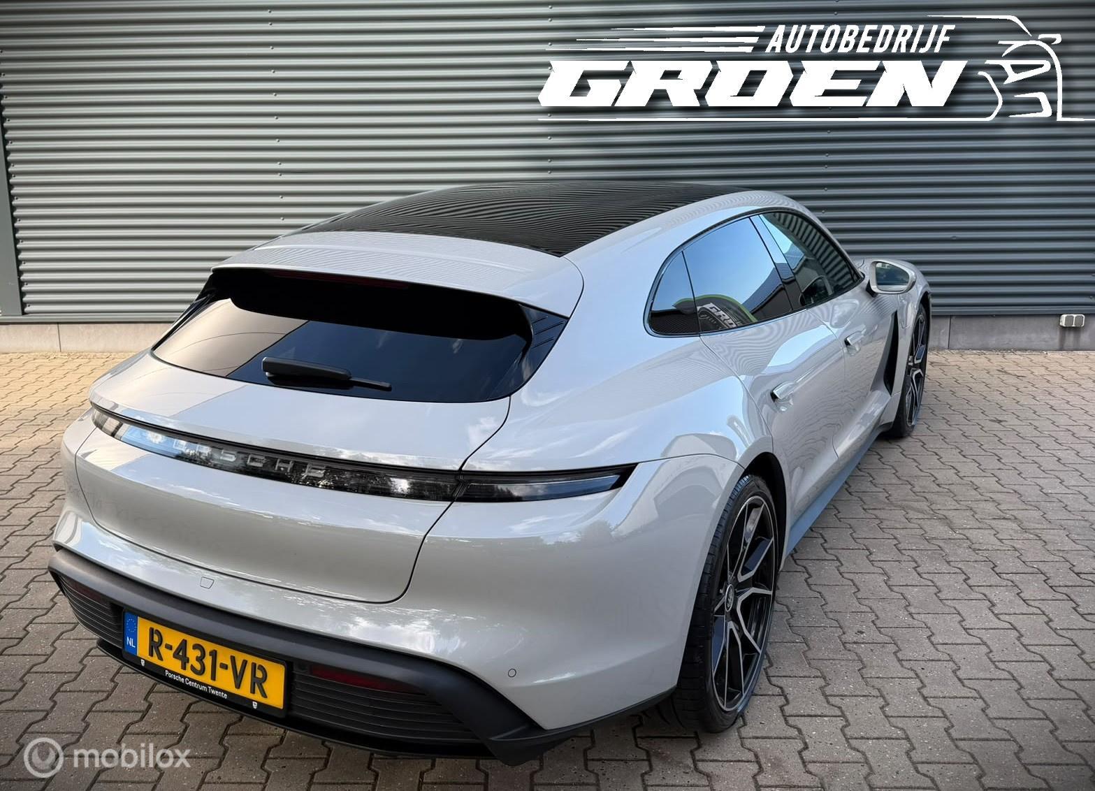 Foto van Porsche Taycan