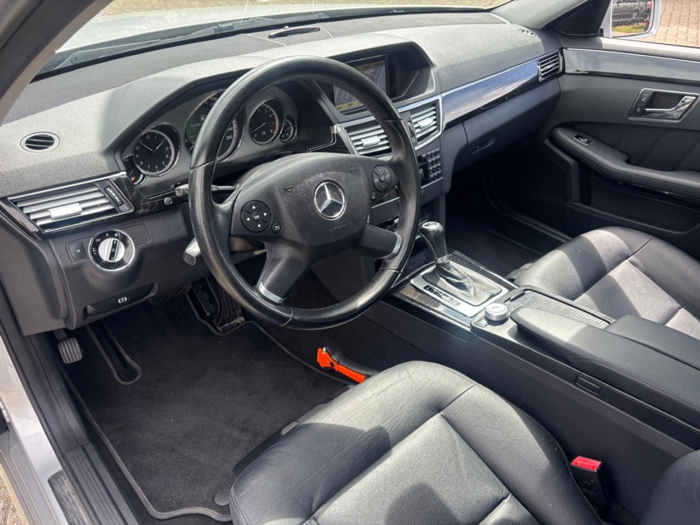Foto van Mercedes-Benz E 200 Cgi