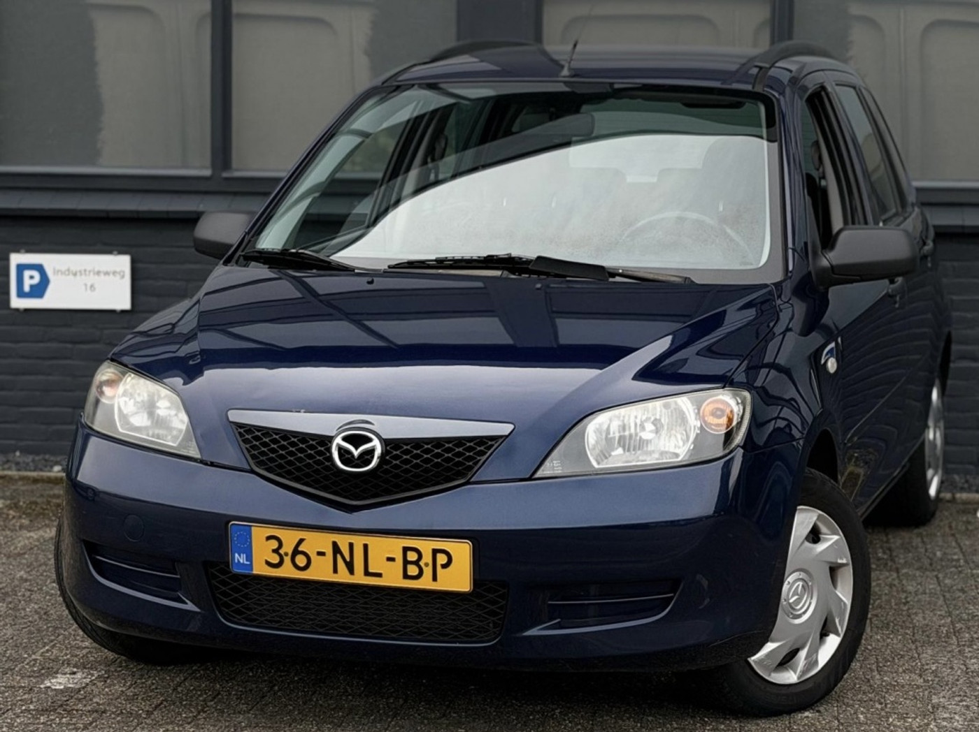 Mazda Mazda 2 1.4 Touring |Airco |Nieuwe APK |Stuurbkr |NAP 2003 - voorkant