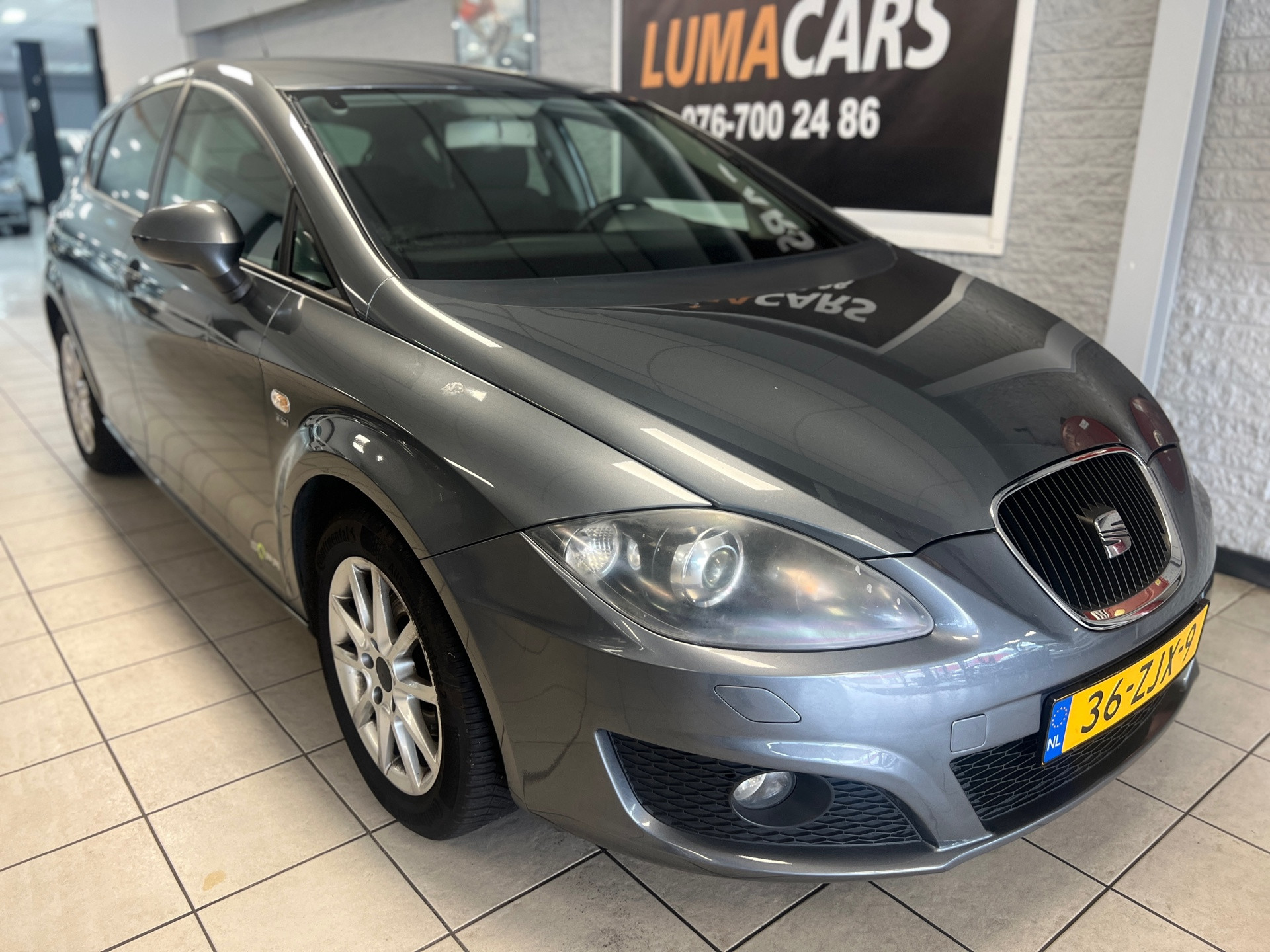 Seat Leon 1.2 TSI Ecomotive Businessline COPA | Nieuwe APK | 2013 - voorkant