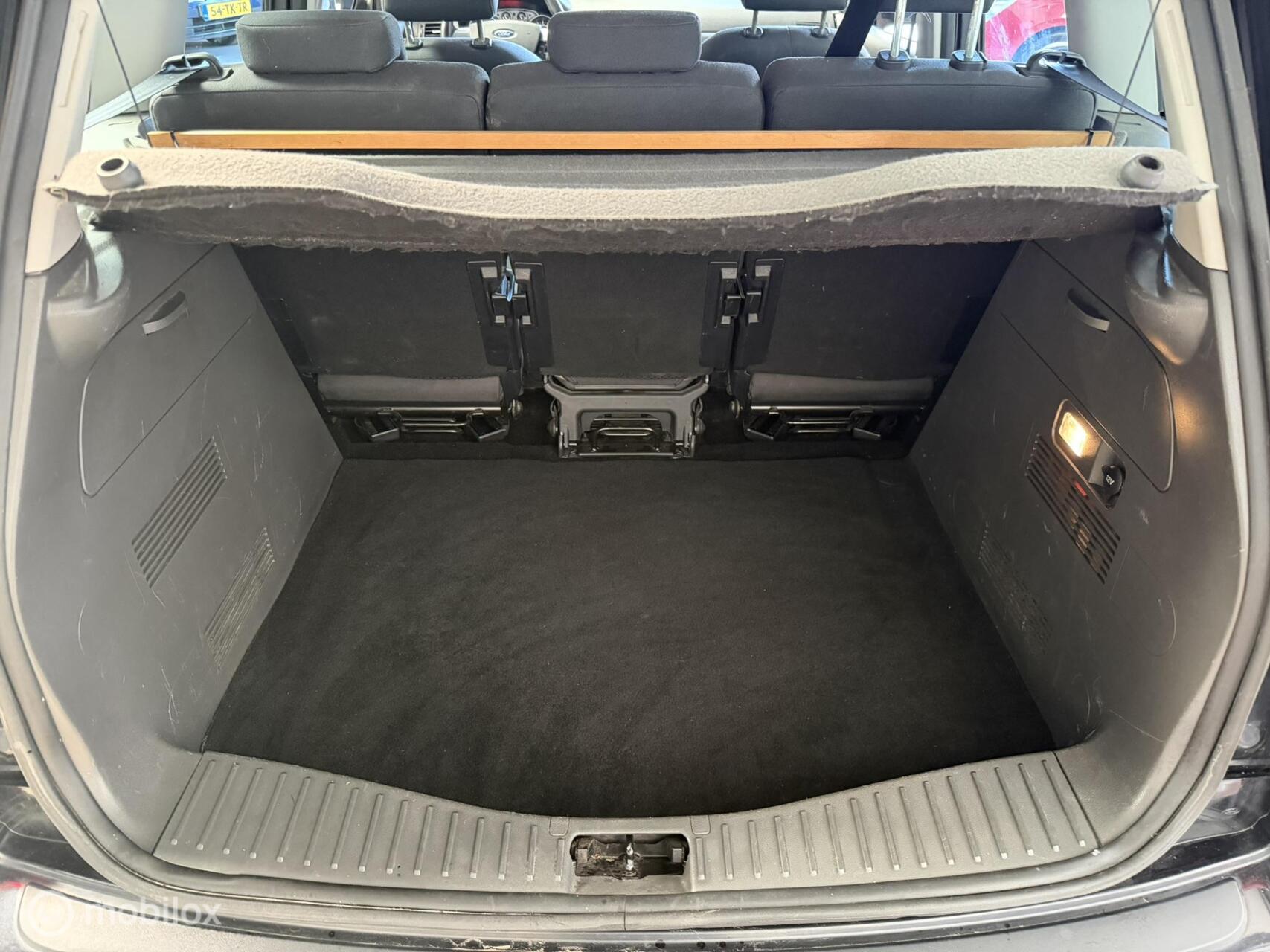 Foto van Ford C-max