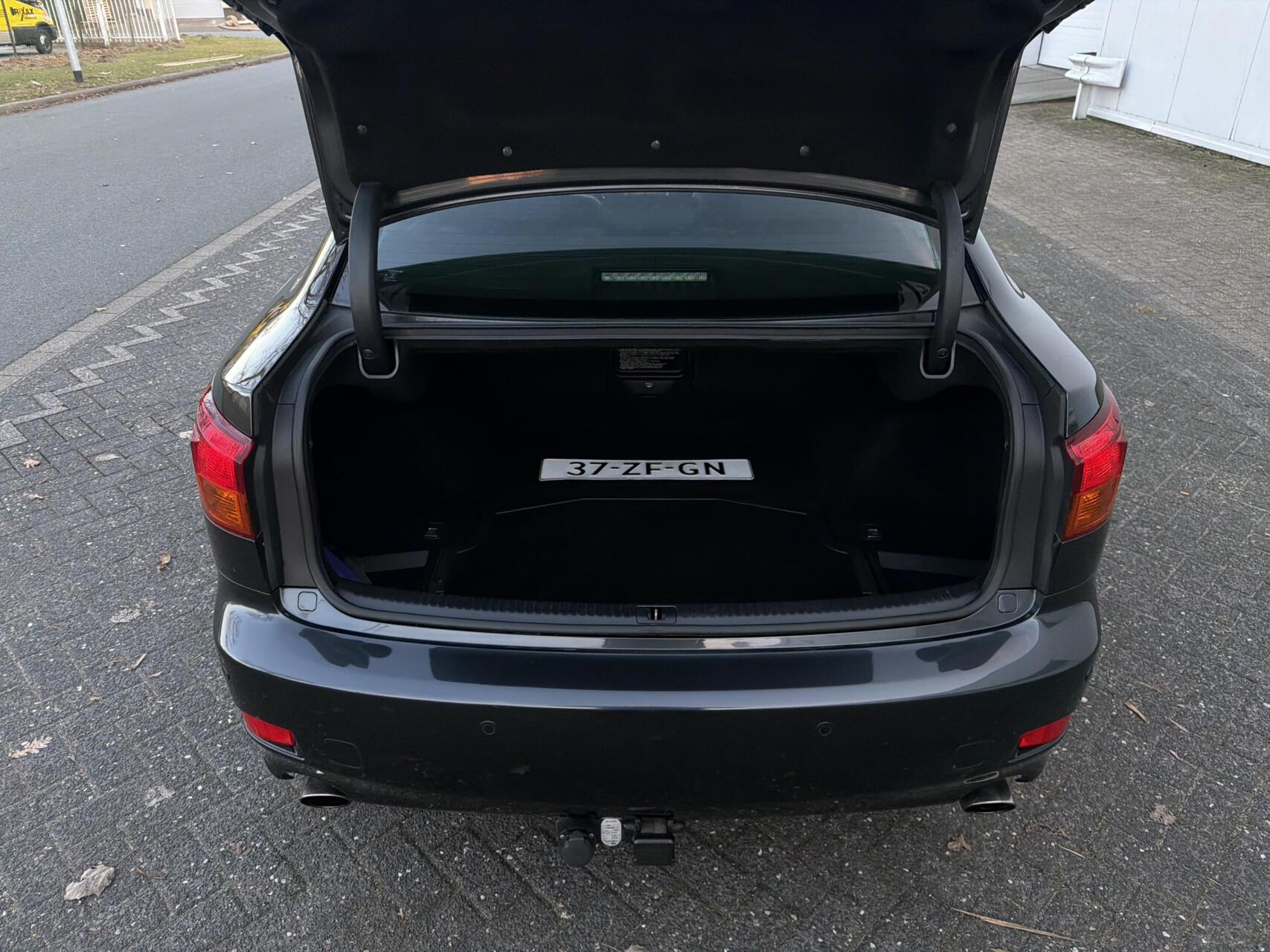 Foto van Lexus Lexus Is250
