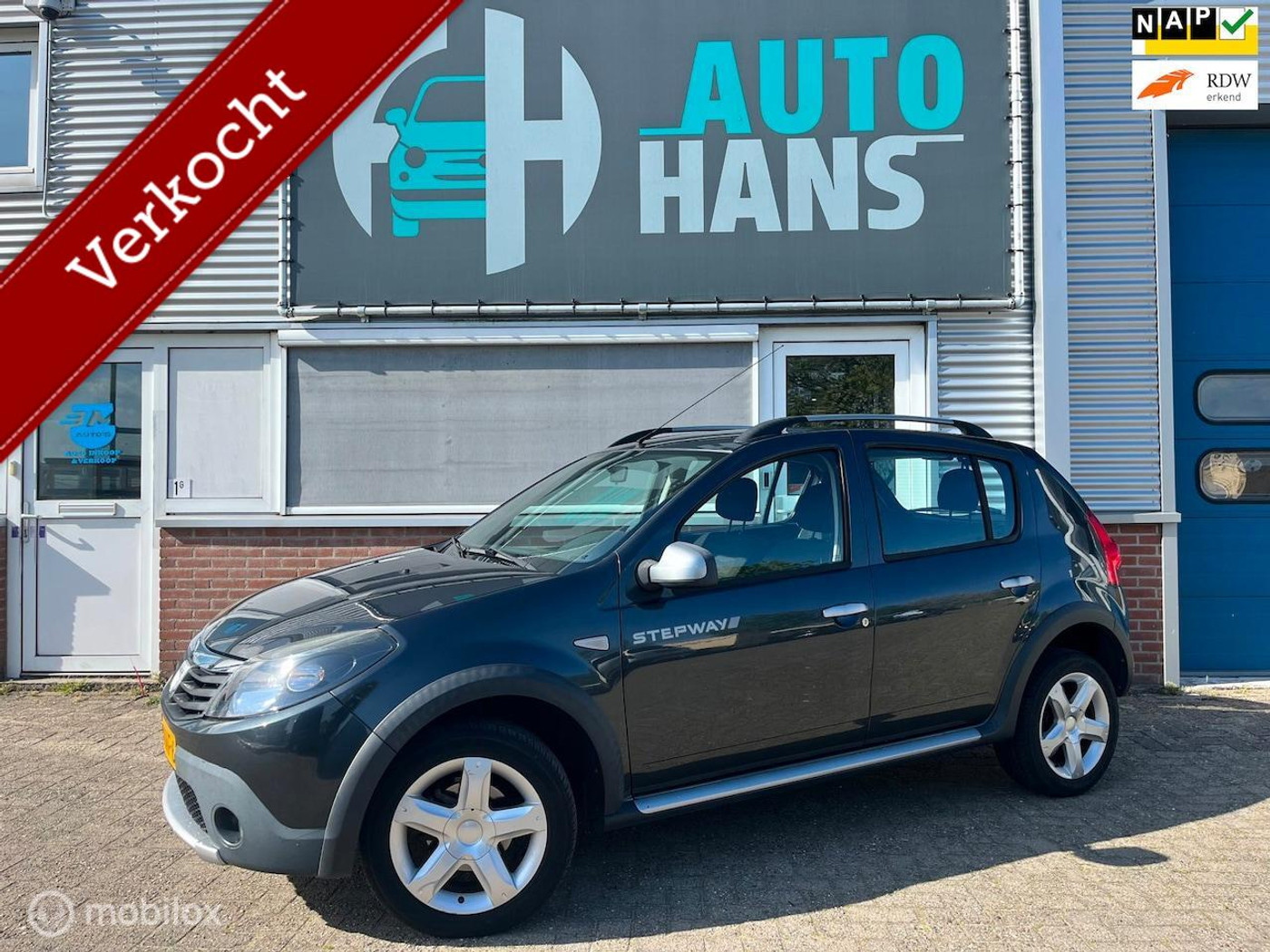 Dacia Sandero 1.6 | orig. NL | airco | nwe APK/beurt 2010 - voorkant