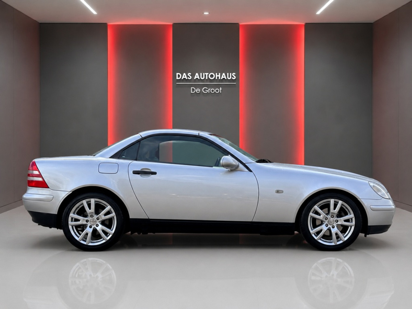Foto van Mercedes-Benz SLK 230 Kompressor
