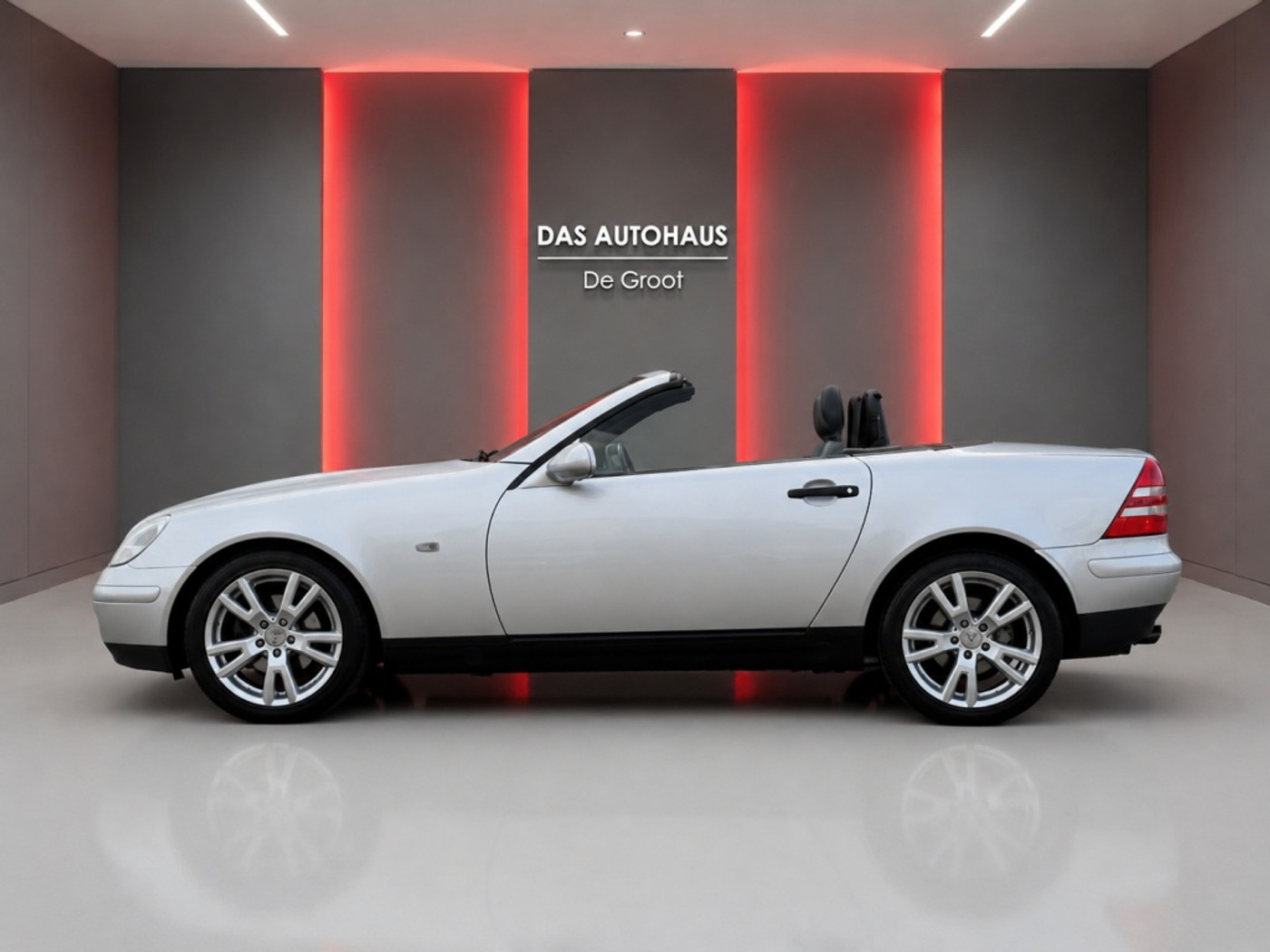 Foto van Mercedes-Benz SLK 230 Kompressor