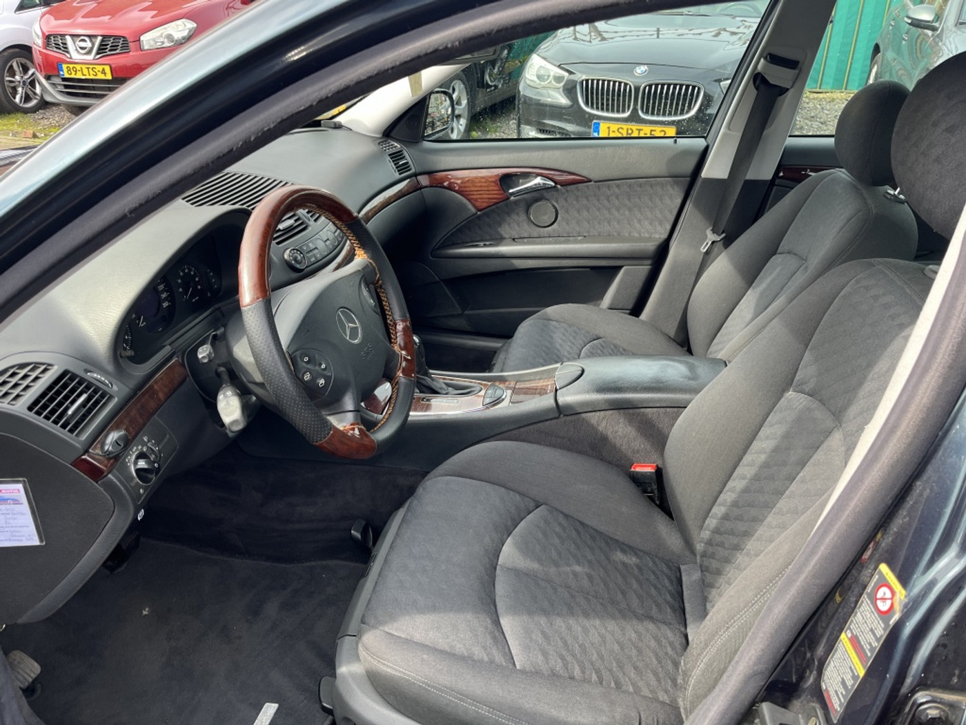 Foto van Mercedes-Benz E 320