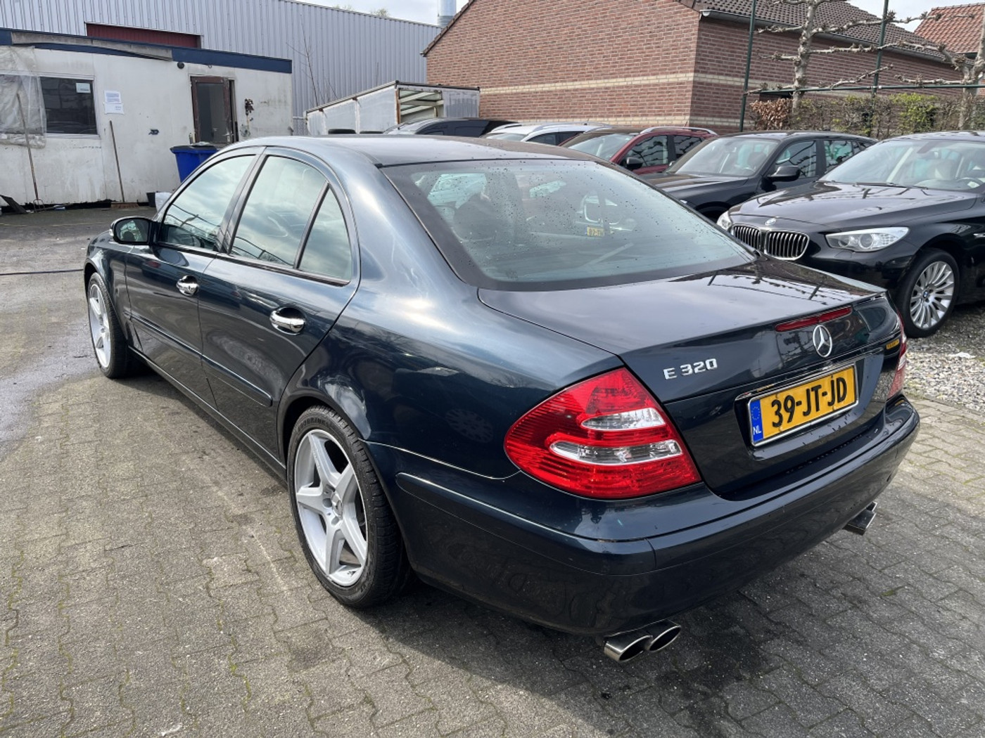 Foto van Mercedes-Benz E 320