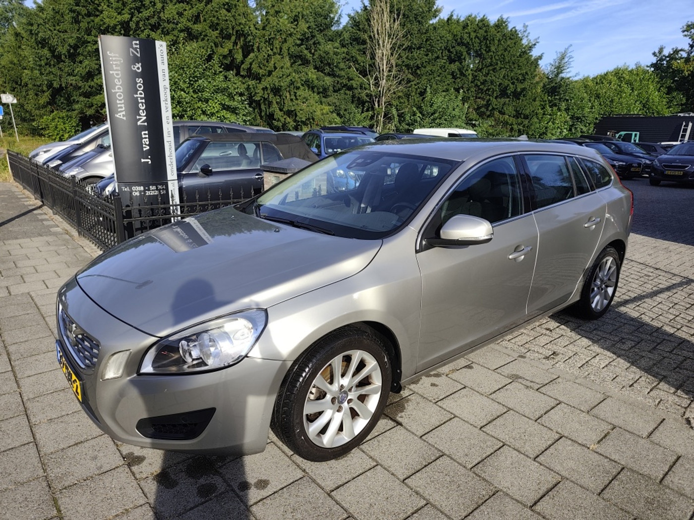 Volvo V60 1.6 T3 Momentum 2012 - voorkant
