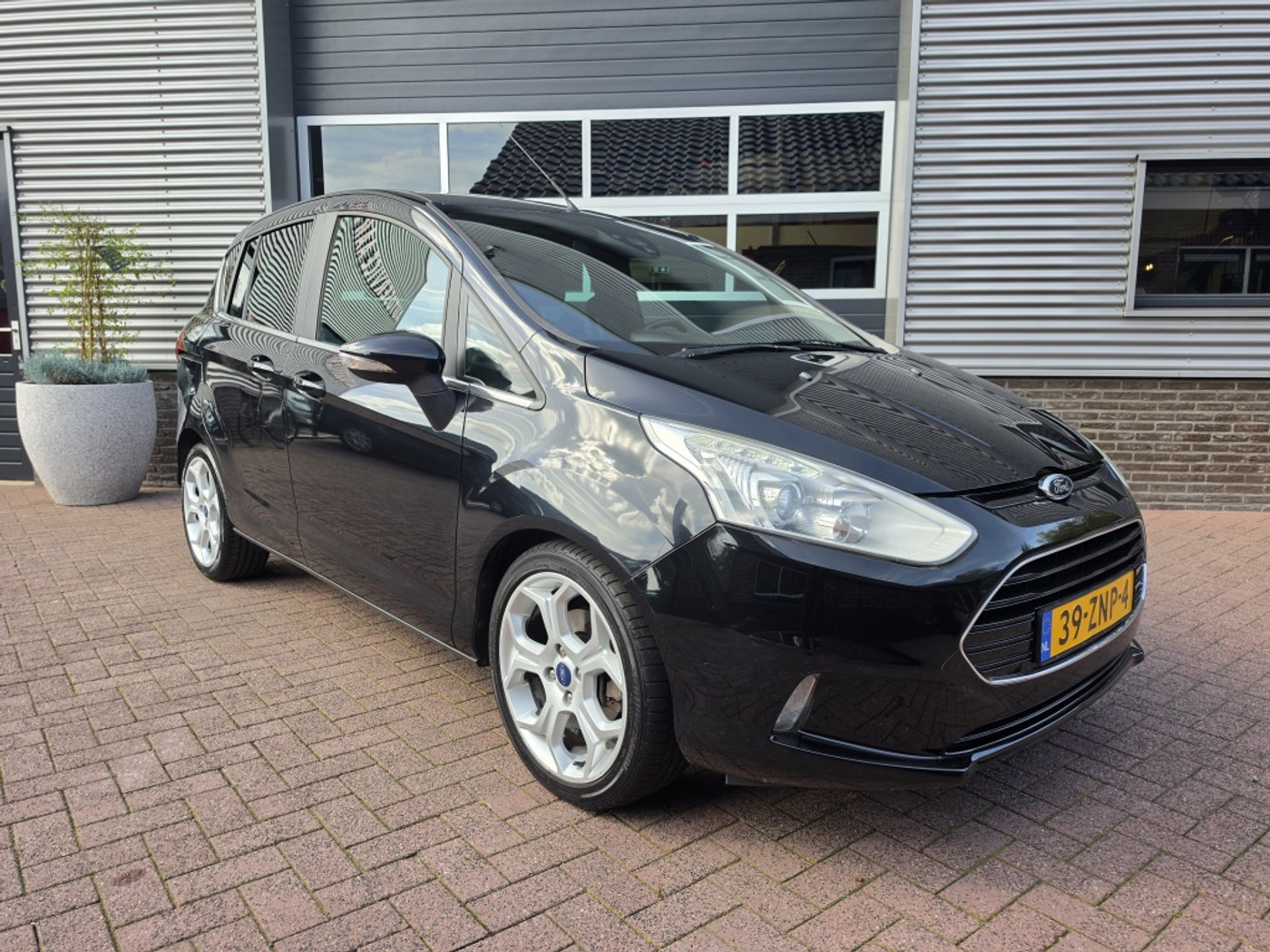Foto van Ford B-max