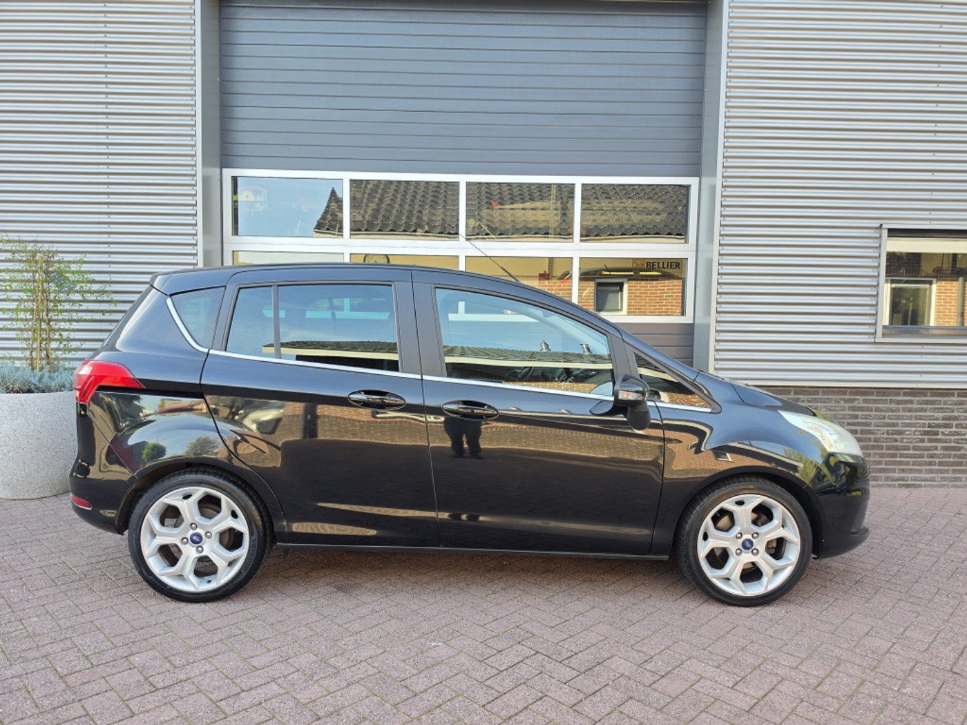 Foto van Ford B-max