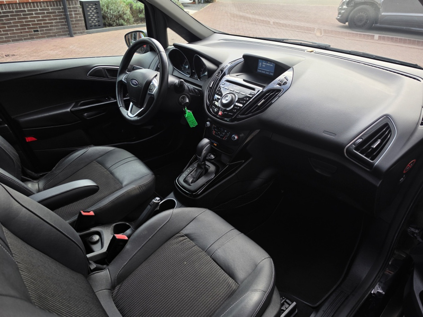 Foto van Ford B-max