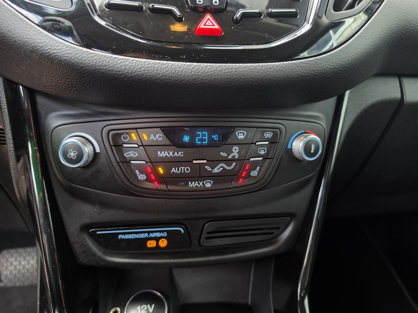 Foto van Ford B-max