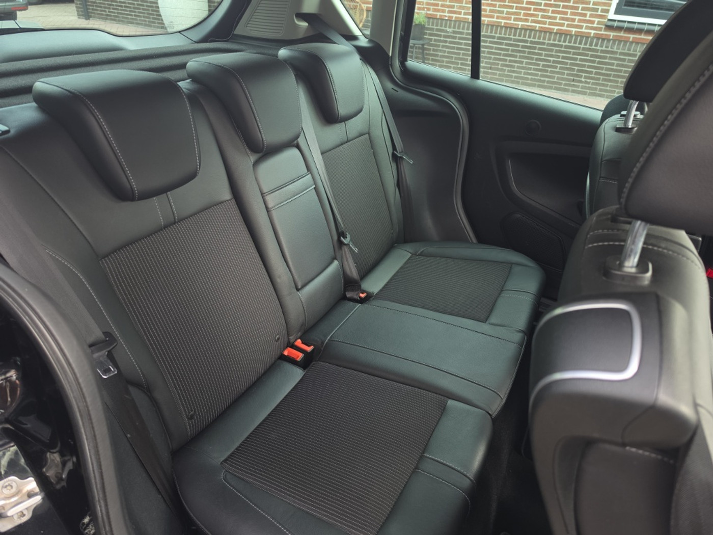 Foto van Ford B-max