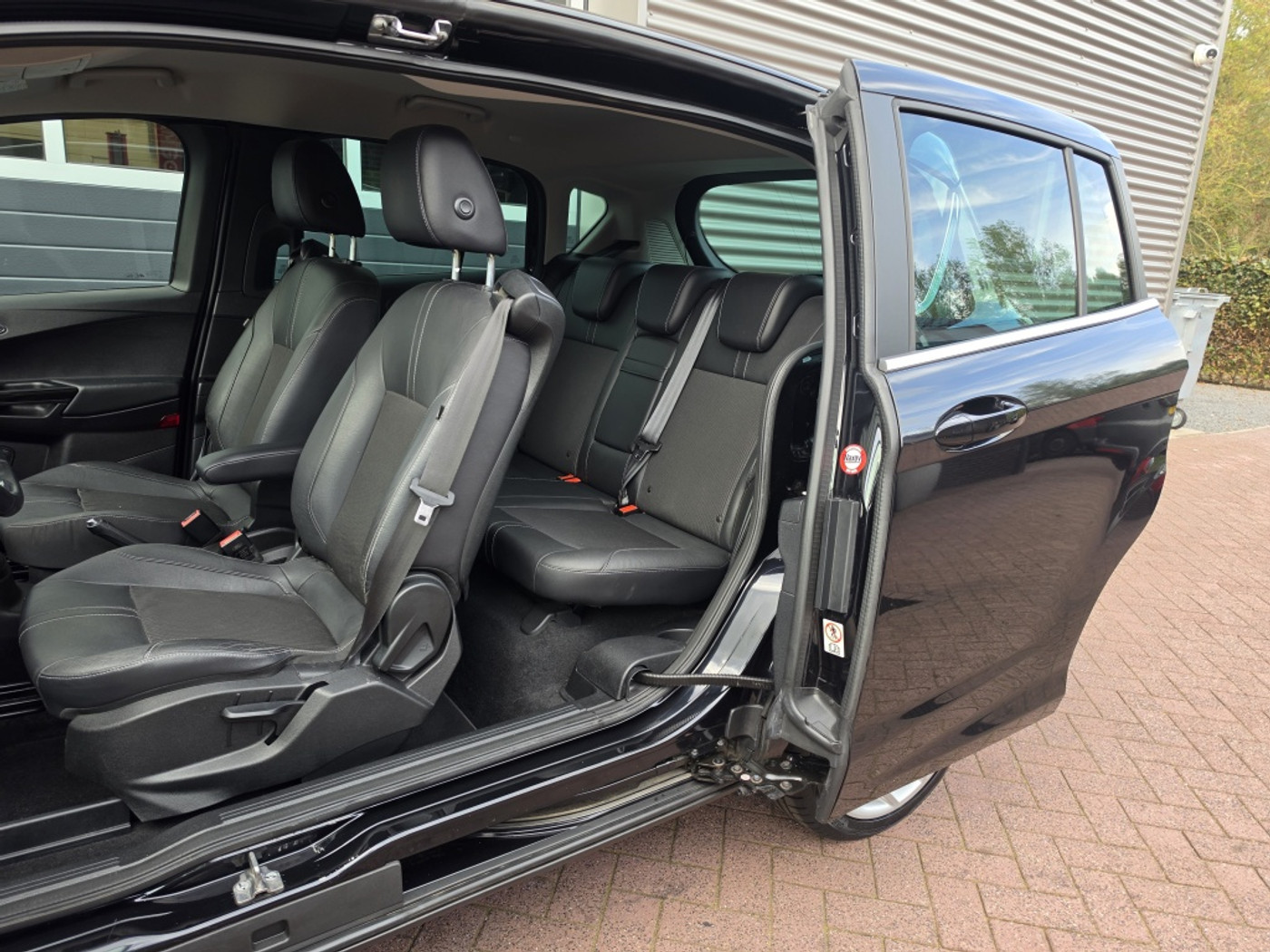 Foto van Ford B-max