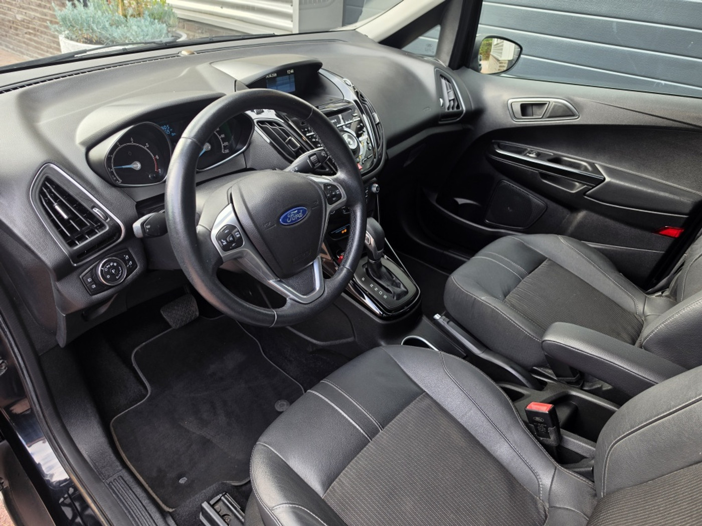 Foto van Ford B-max