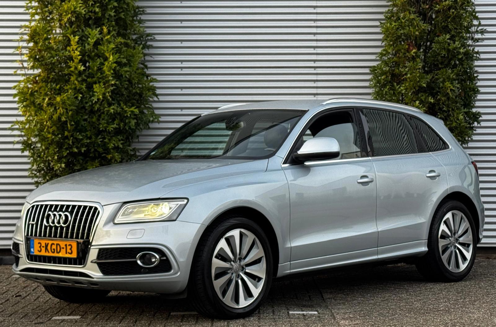 Audi Q5 Hybrid 2.0 TFSI hybrid quattro S Edition LEDER / XENON / NAVI 2012 - voorkant