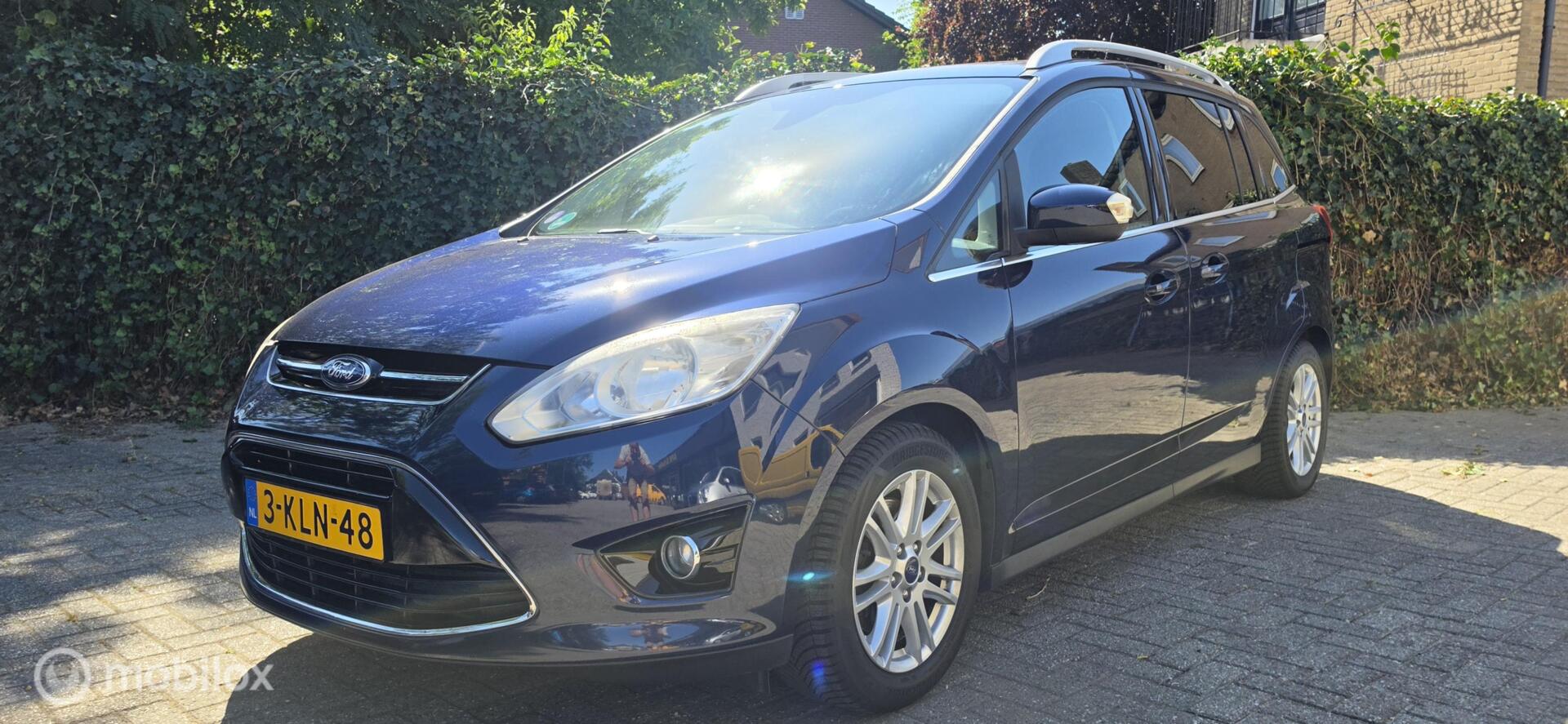 Ford Grand C-max 1.0 Titanium , keyless, navi, cruise, airco 2013 - voorkant