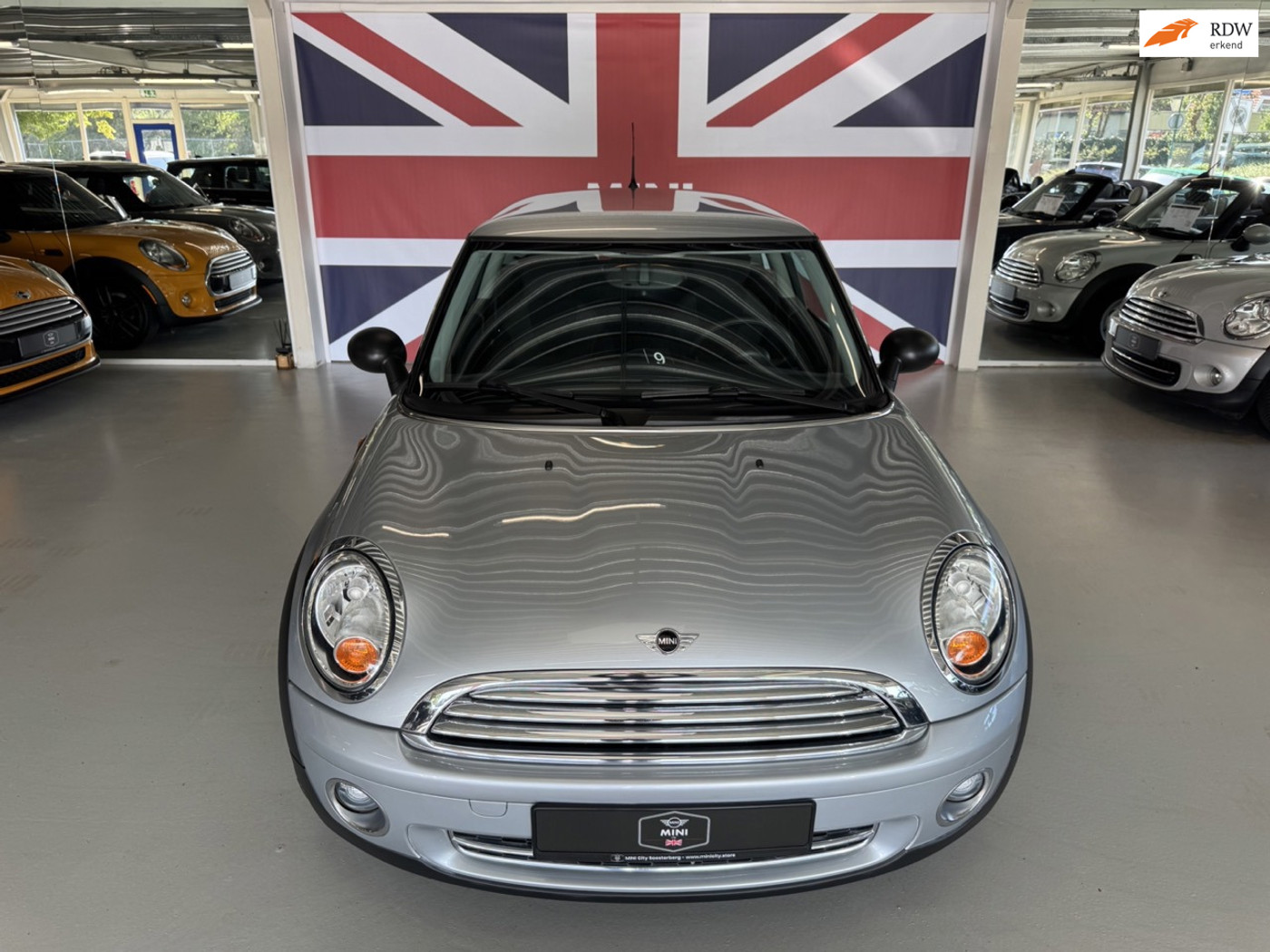 Mini One 1.4 One Earl Grey ( 3 MAANDEN GARANTIE ) 2010 - voorkant