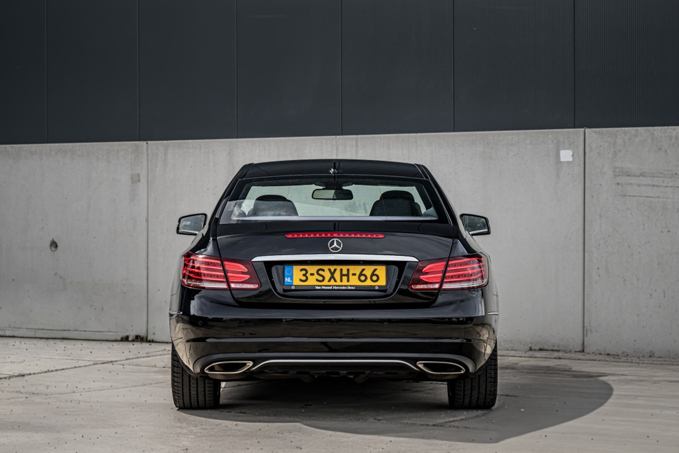 Foto van Mercedes-Benz E 200