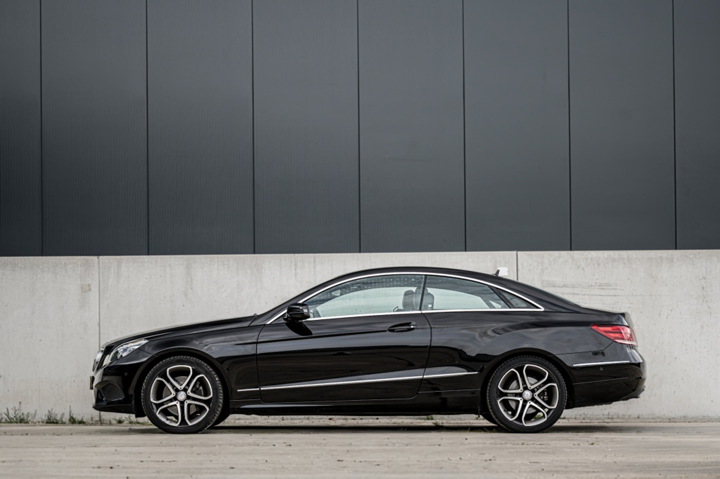 Foto van Mercedes-Benz E 200