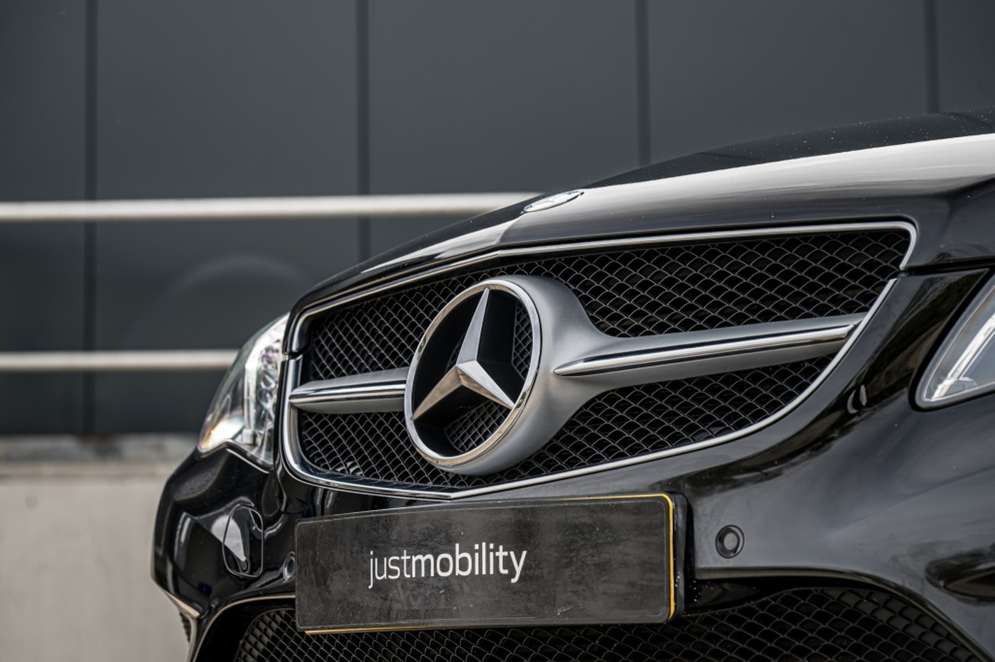 Foto van Mercedes-Benz E 200
