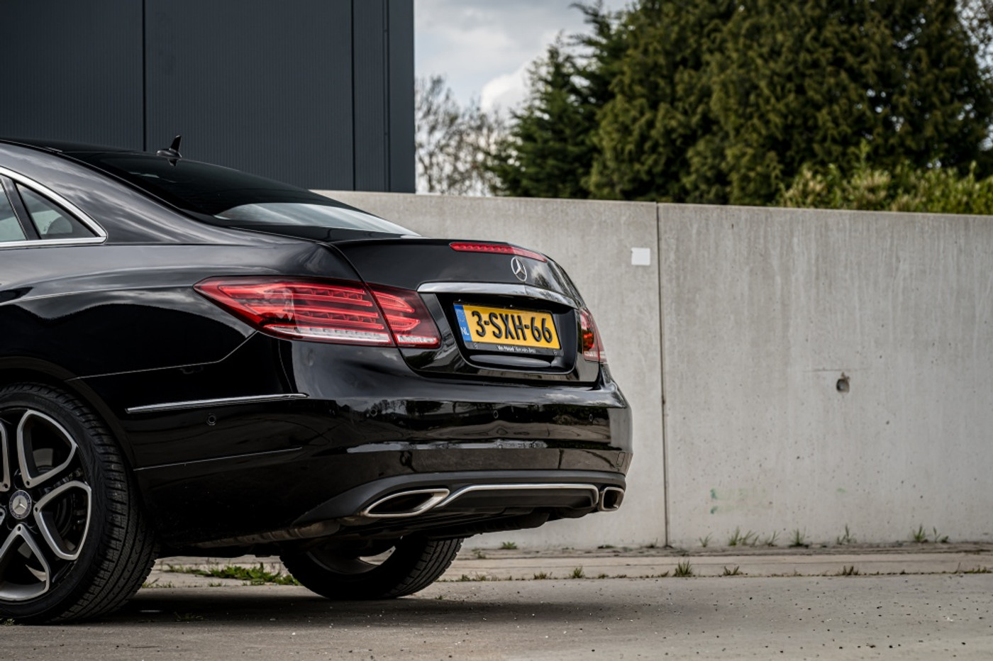 Foto van Mercedes-Benz E 200