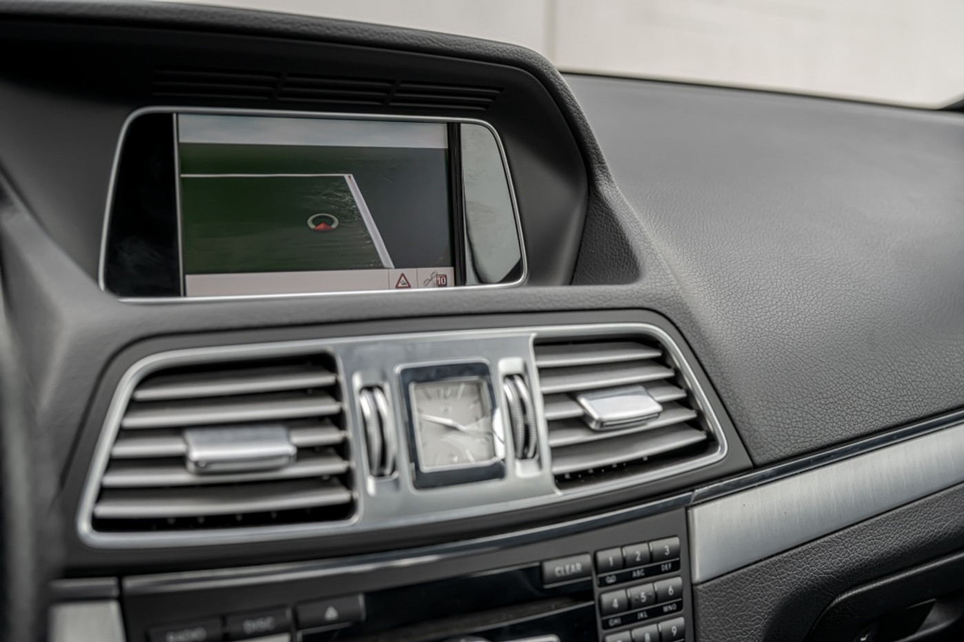 Foto van Mercedes-Benz E 200