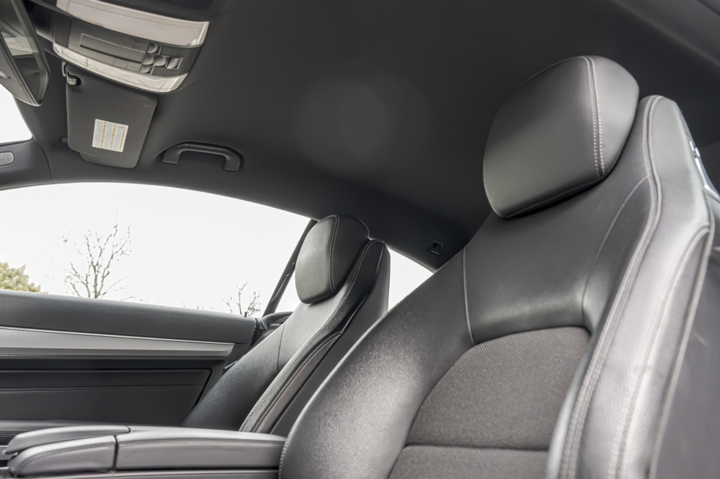 Foto van Mercedes-Benz E 200