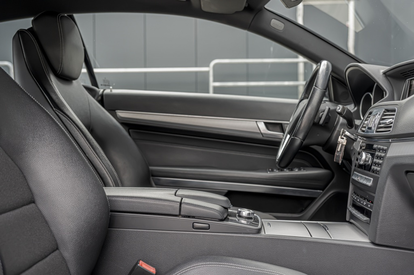 Foto van Mercedes-Benz E 200