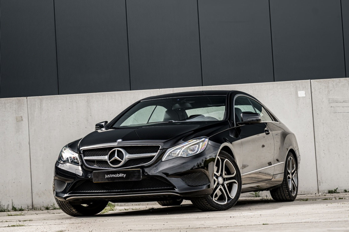 Foto van Mercedes-Benz E 200