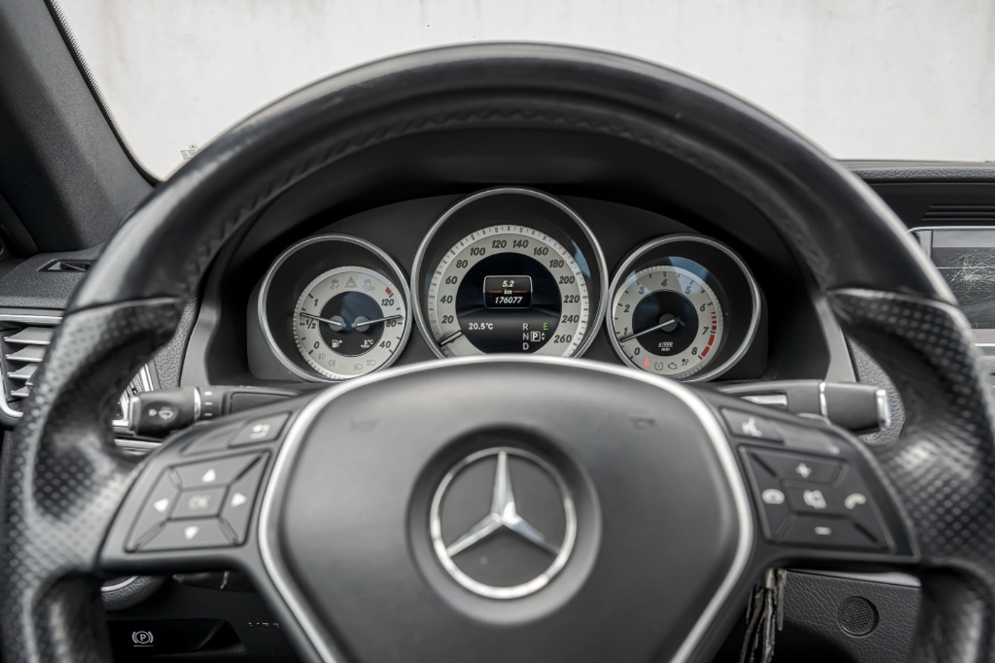 Foto van Mercedes-Benz E 200
