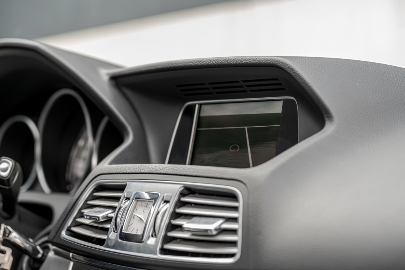 Foto van Mercedes-Benz E 200