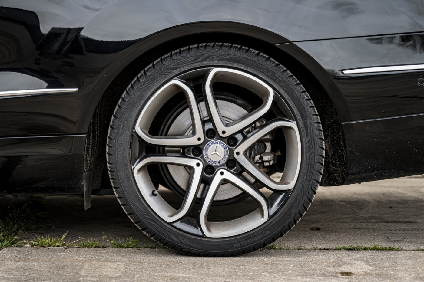 Foto van Mercedes-Benz E 200
